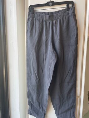 J. Jill Tencel Elastic Waist Trousers with nice woven fabric in neutral gray.NWT